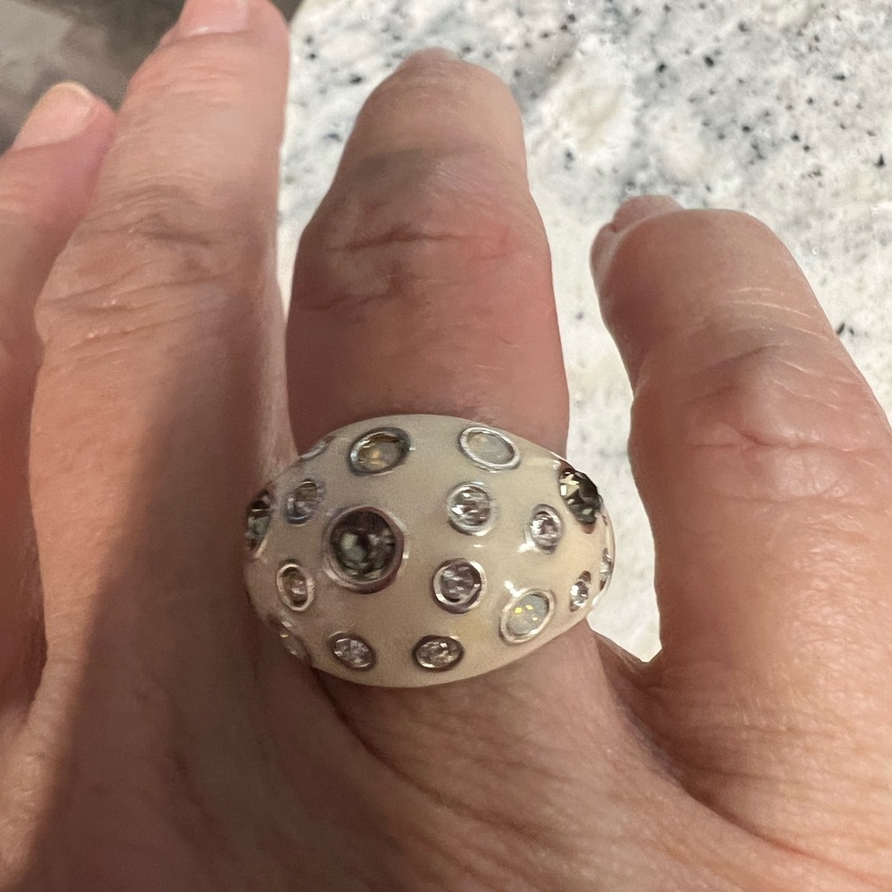 Ring size 6 - Picture 2 of 2